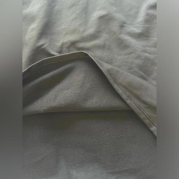 NWT DSG BASE LAYER - Picture 8 of 10